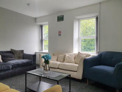 Double Room to let in Accrington Main Photo
