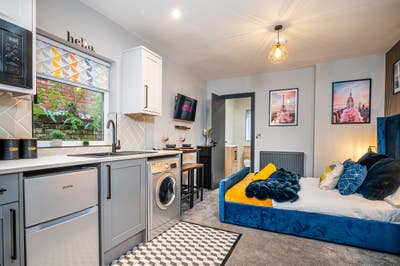 🤩Irresistible🤩 Fully Furnished 💕Apartment in SN1! Main Photo