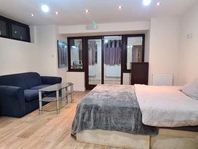 Stuning One Bedroom Apartment at Bargain Price Main Photo