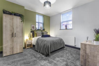Double Room Available with ALL Bills Included Main Photo