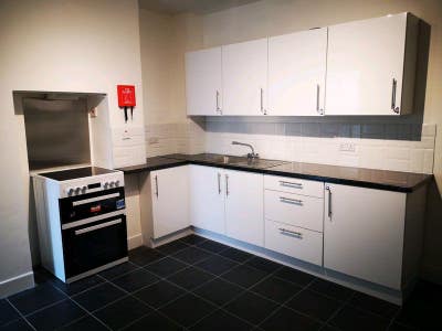 LargeDouble +Ensuite £670/MONTH Close to Hospital Main Photo