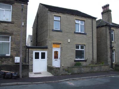 Fully furnished rooms available in shared house. Main Photo