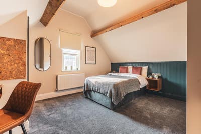 BRAND NEW Homely Co-Living Studios & Luxury Rooms Main Photo