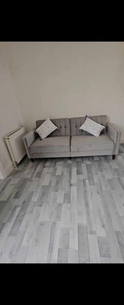 Spacious room to rent Main Photo