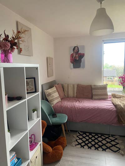 1 bed studio apartment Main Photo