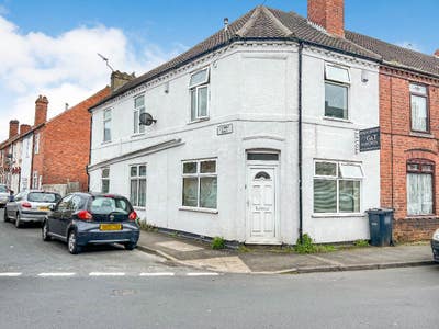Fully Furnished Bills inc Room 4, 55 Green Lane Main Photo