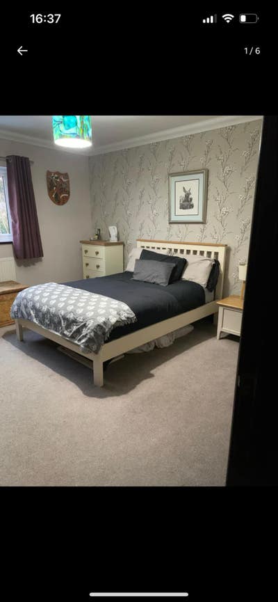 Spacious Double Room with Own Bathroom Main Photo