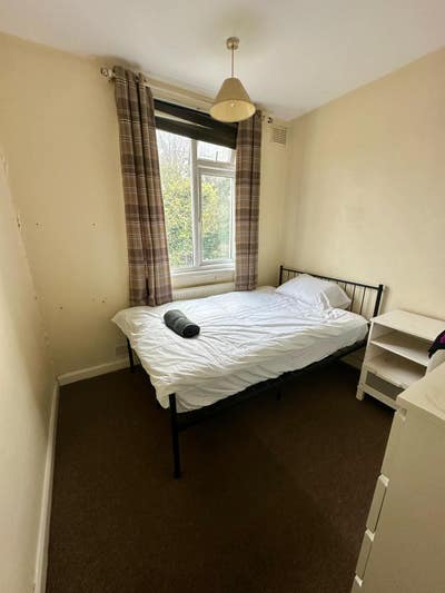 Cosy room just minutes to ARU and city centre Main Photo