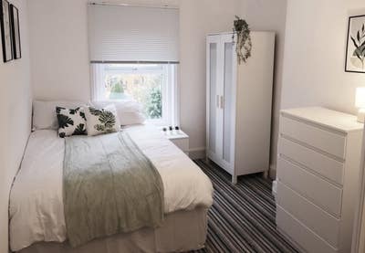 Bournemouth Double Room with Private Toilet ⭐️ Main Photo