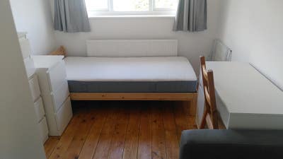 Room to let 1 mile from Chepstow station Main Photo