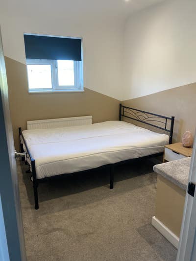 X 1 Bedroom available in house share Main Photo