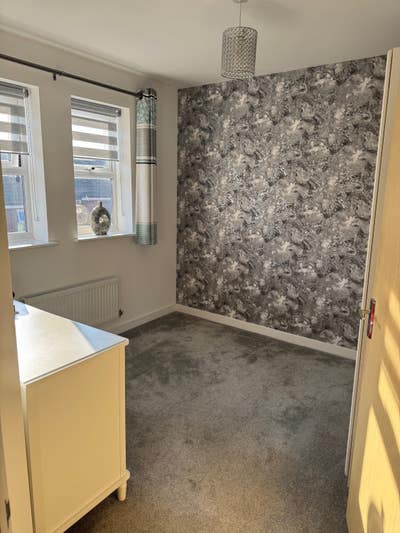 Double room & bathroom to rent Main Photo