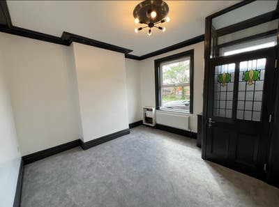 Fully Renovated 2 bed House Main Photo
