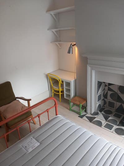Lovely double room -Short term let Main Photo