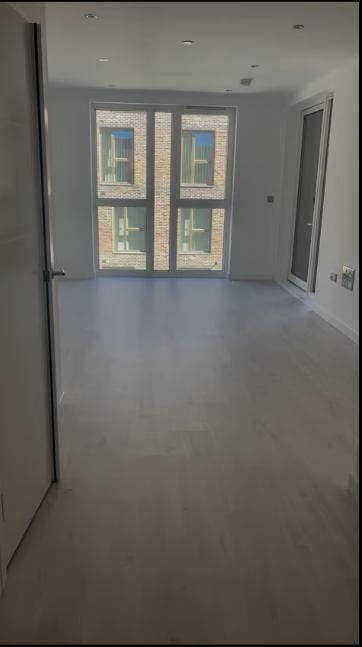 Newly Built 1-Bedroom Flat for Rent–IG11 0EZ Main Photo