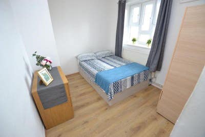 Amazing 3 Bedroom flat available in Barking Main Photo