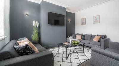 4 Double Rooms - 2Bath - Haddon Place Main Photo