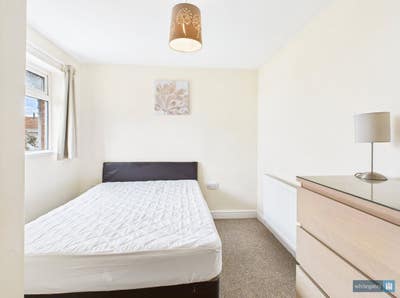 Stunning Rooms to Rent with En-Suite Ideally Main Photo