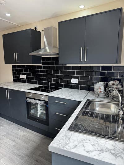 2 Brand New 2 Bed Apartments in Town Centre Main Photo