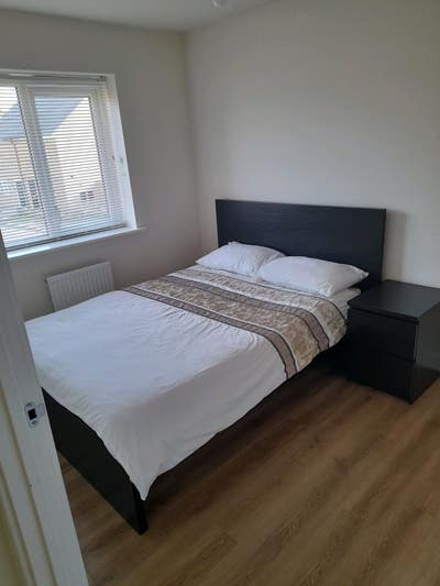 Double room for rent in Burton-on-Trent Main Photo
