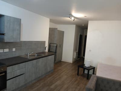Studio for Couples /Singe Let inc Utility Bills Main Photo