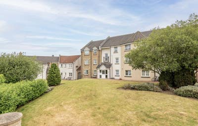 Beautiful and spacious flat in Duloch Main Photo