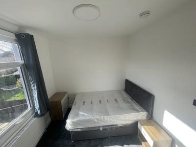 Spacious Double Rooms/ New Refurb/ All Bills Inc Main Photo