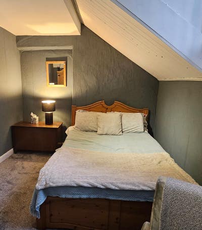Serviced Room to rent in Sowerby Bridge Main Photo