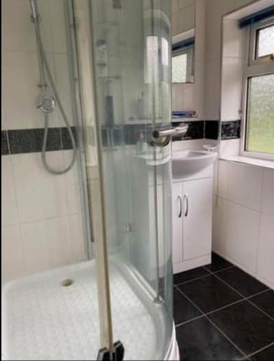 3 bed property rent Main Photo