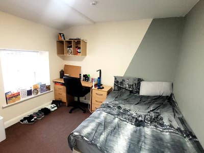 North Road Flat 2 Main Photo