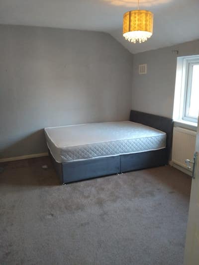 Furnished Tidy Rooms in Bolton BL1 7BA(bills incl) Main Photo