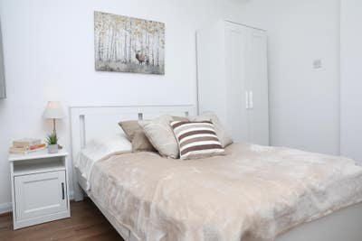 🏡 Newly refurb'd rooms in house by Tooting Common Main Photo