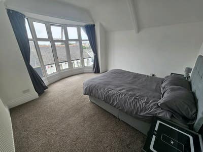 Substantial Double Room Main Photo