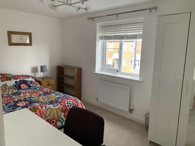 Modern Double Room | 4-Bed Home – All Bills Incl Main Photo