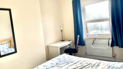 Double room-5 min to Willesden Junction-All Bills Main Photo