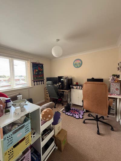 Small Double Room in 2 Bed Flat (near Quay) Main Photo