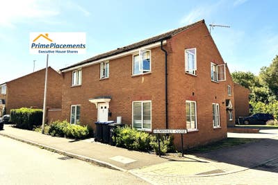 🏡 Double Room, Elliot's Field + Jct One retail Pk Main Photo