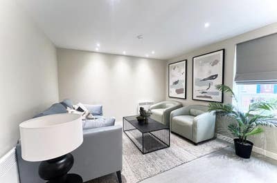 *Central Flatshare Main Photo