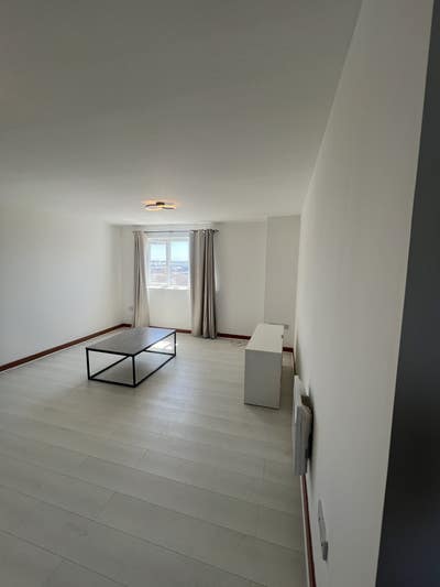 Spacious 1 Bed Flat Main Photo