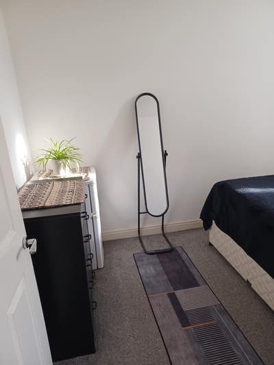 Furnished double bedroom Main Photo