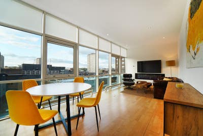 Luxury Apartment Near GSA and RCS Main Photo