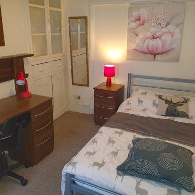 Spacious Room in Northampton Town Centre NN1. Main Photo