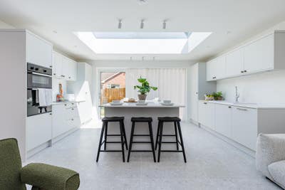 Modern Double Rooms w/ Ensuite – Guildford Main Photo