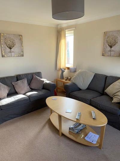 Double Room in 2 Bed Flat near Royal Infirmary Main Photo