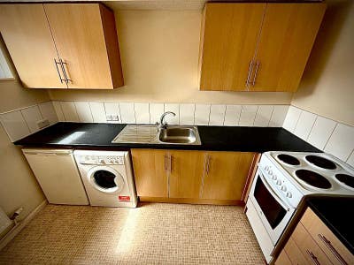 One Bedroom Flat To Let Main Photo