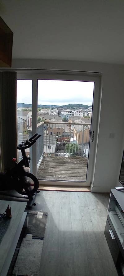 2 bed apartment with balcony Main Photo