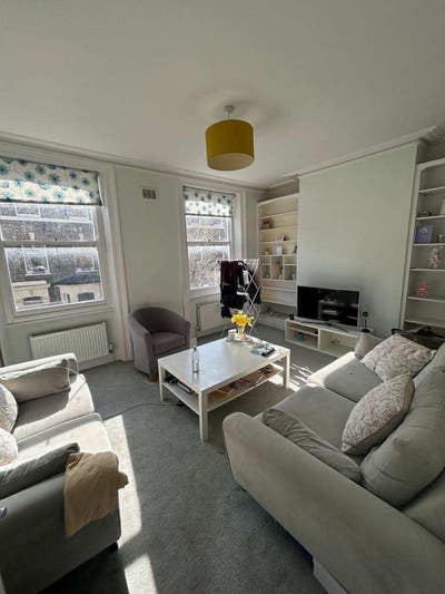 Bright double room with fully furnished Main Photo