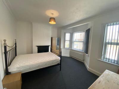🏡 Large Double Room to Rent – Bexhill Main Photo