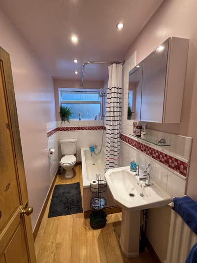 Single Room available Trowbridge Main Photo
