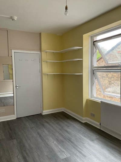 Self contained double studio Main Photo